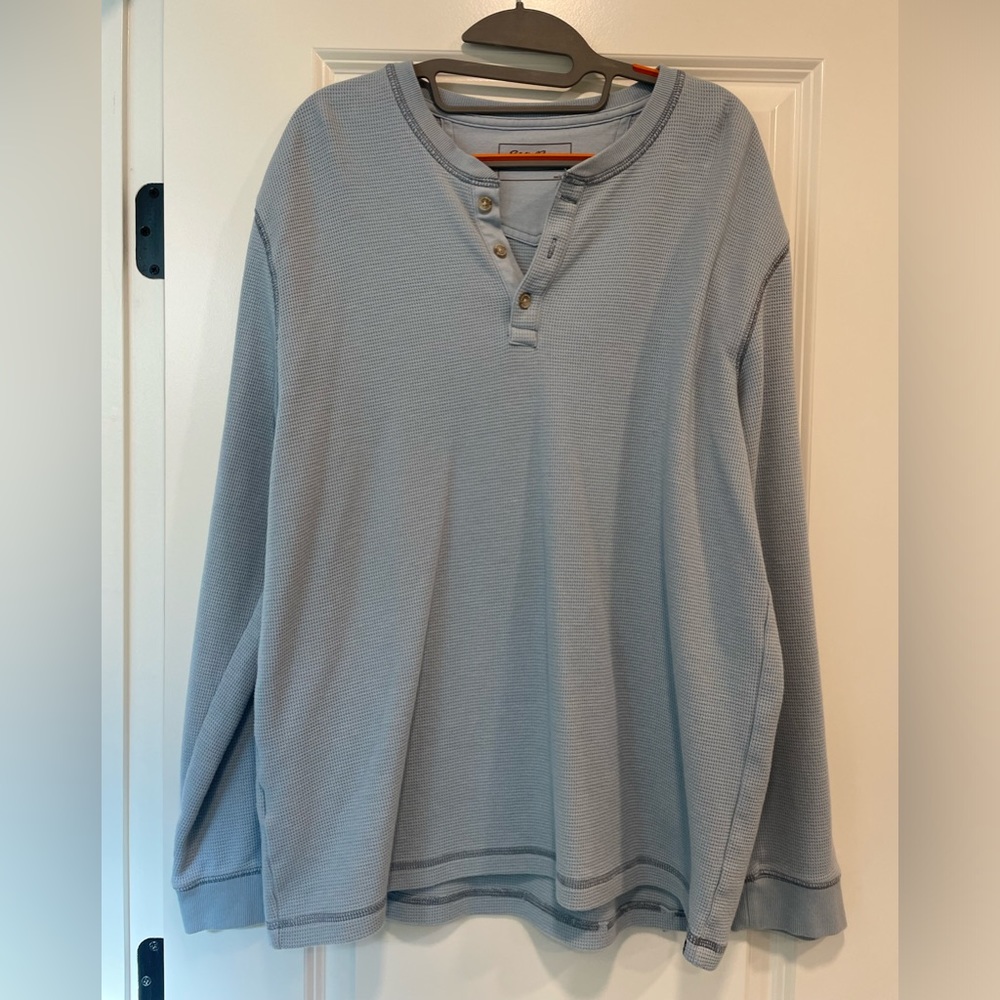 Eddie Bauer Vintage Henley in light blue